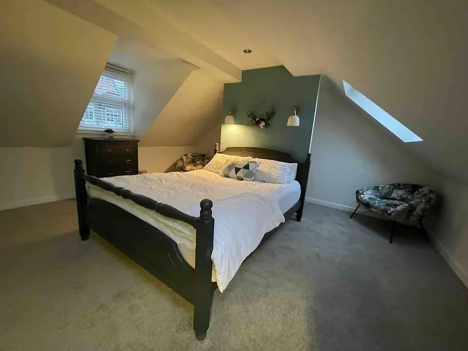 Sundial Cottage, Stunning 3 Bed Cottage With Hottub Skelton